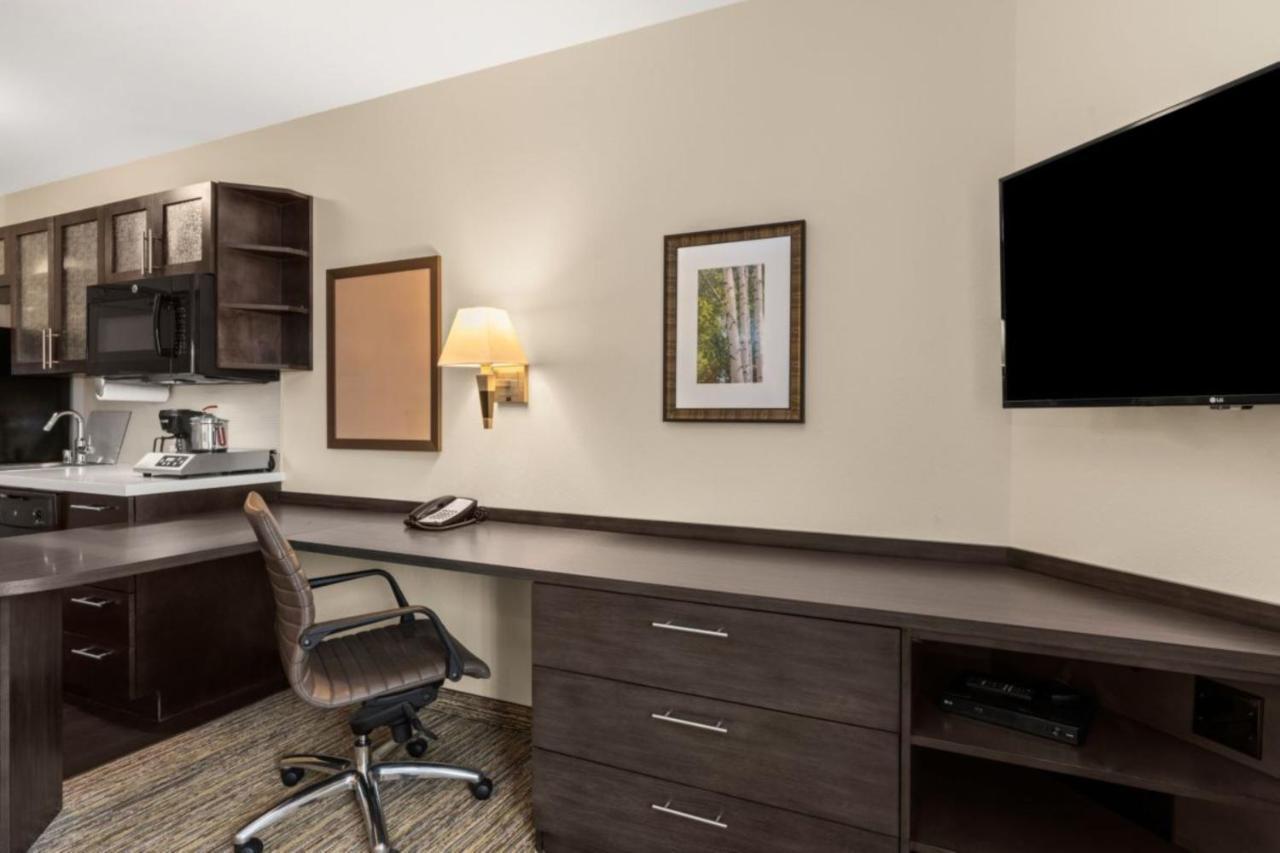 Candlewood Suites Pueblo By Ihg מראה חיצוני תמונה