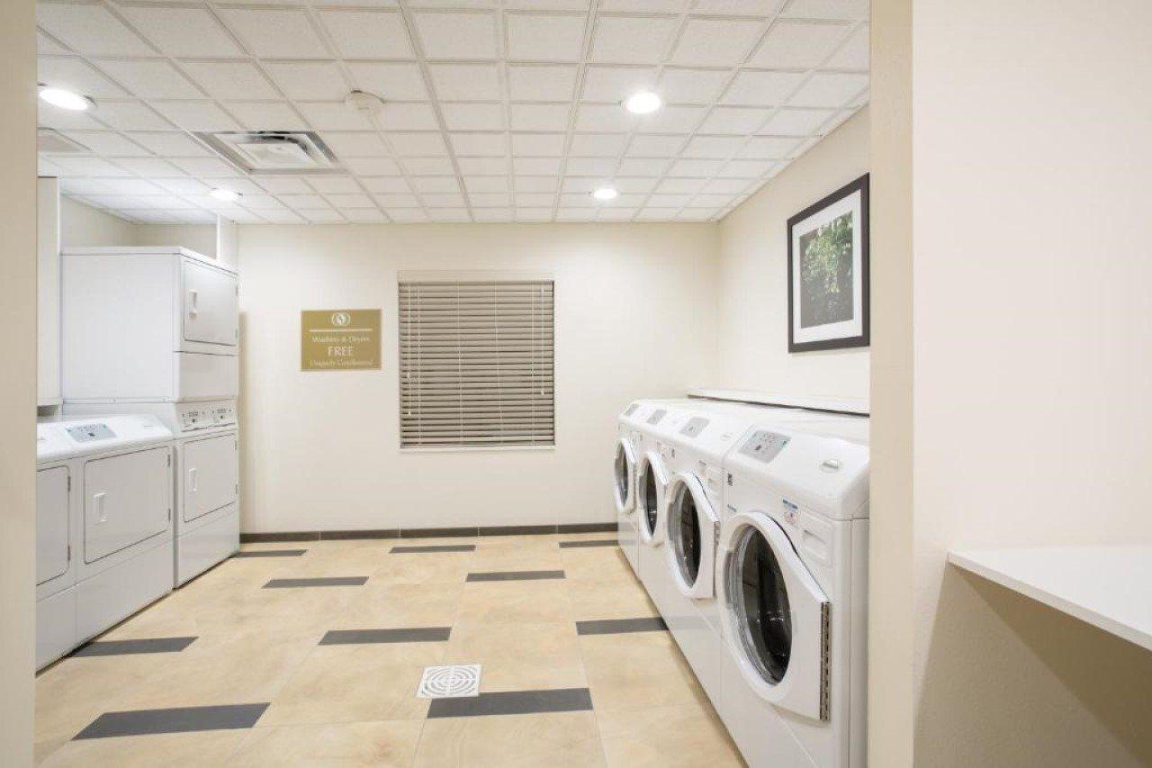 Candlewood Suites Pueblo By Ihg מראה חיצוני תמונה